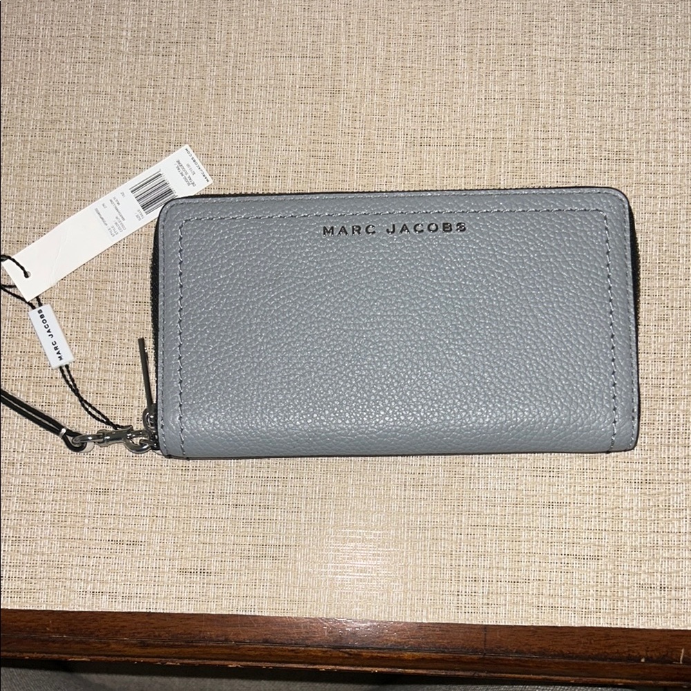Marc Jacobs Gray Leather Wallet